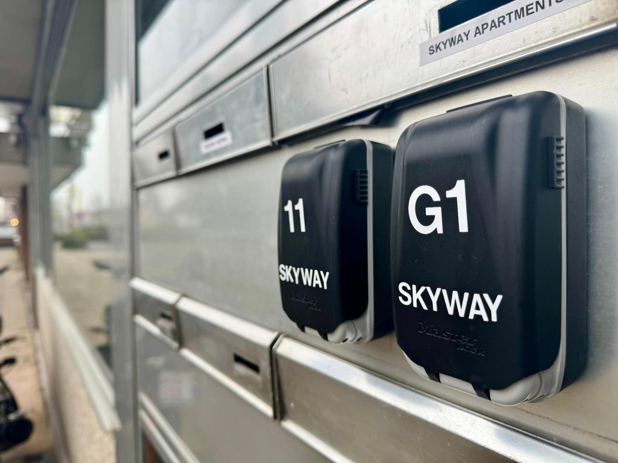 Skyway Airport Apartments ซาเวนเตม ภายนอก รูปภาพ
